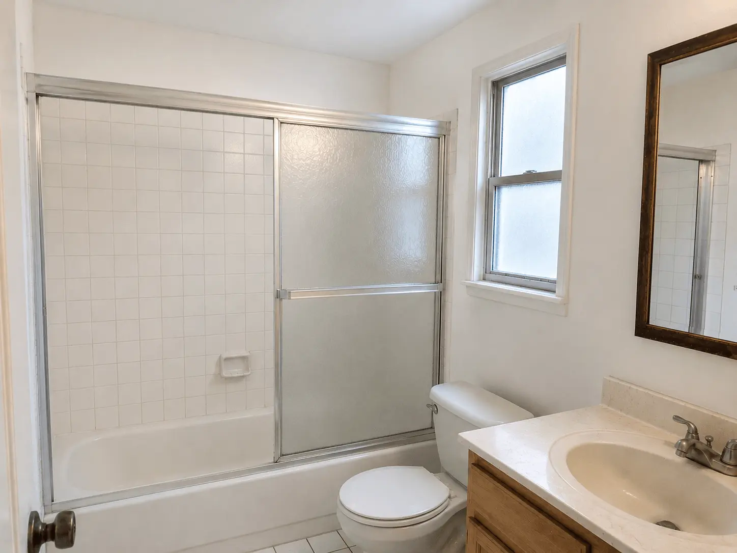 Clean mold-free bathroom after professional mold removal in Florida